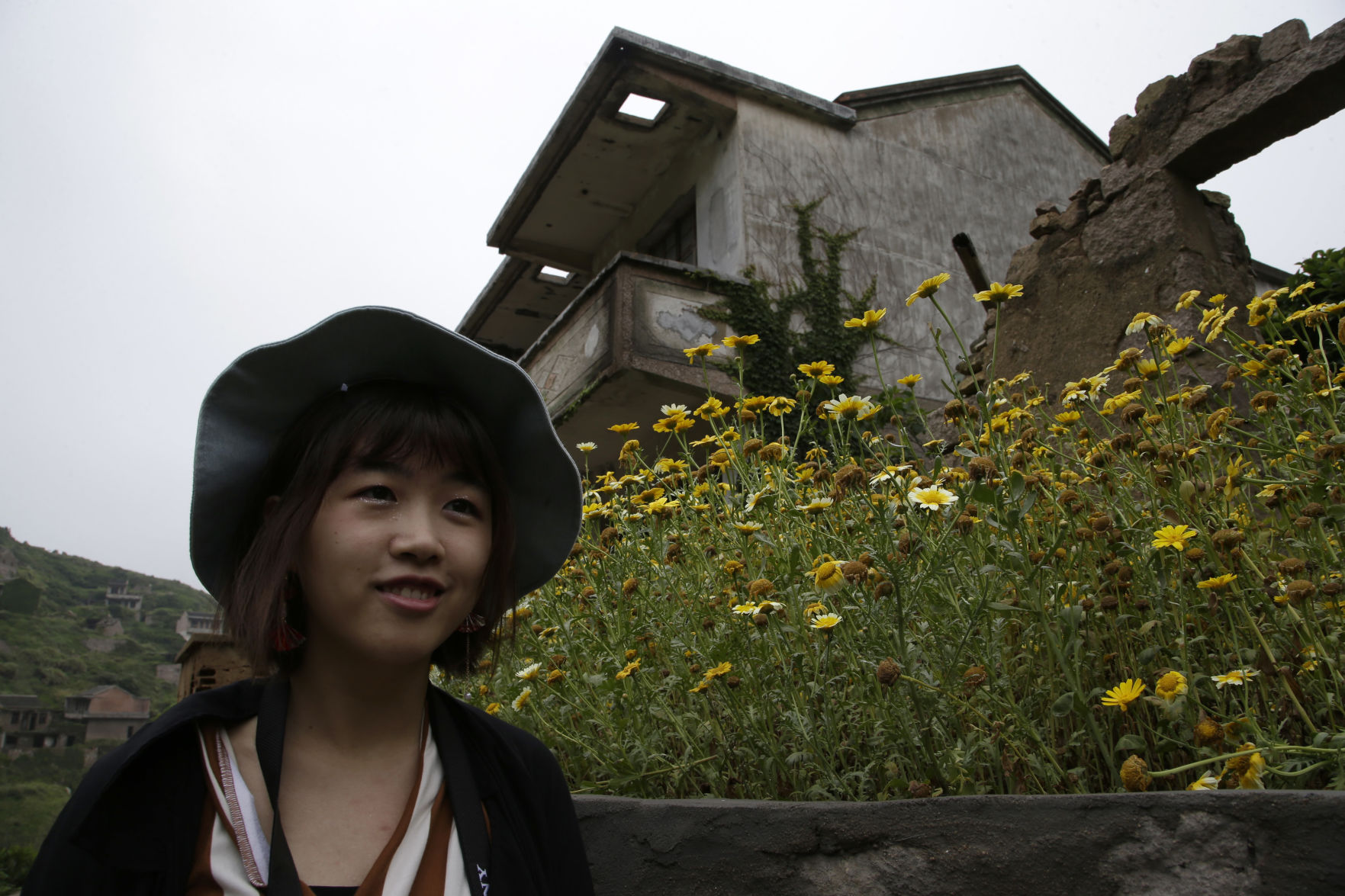 China Travel Ghost Village